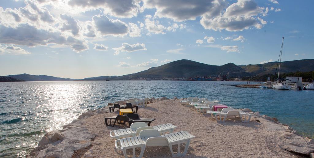 Apartments Villa Anamaria Trogir Eksteriør billede