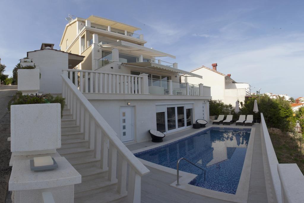 Apartments Villa Anamaria Trogir Eksteriør billede